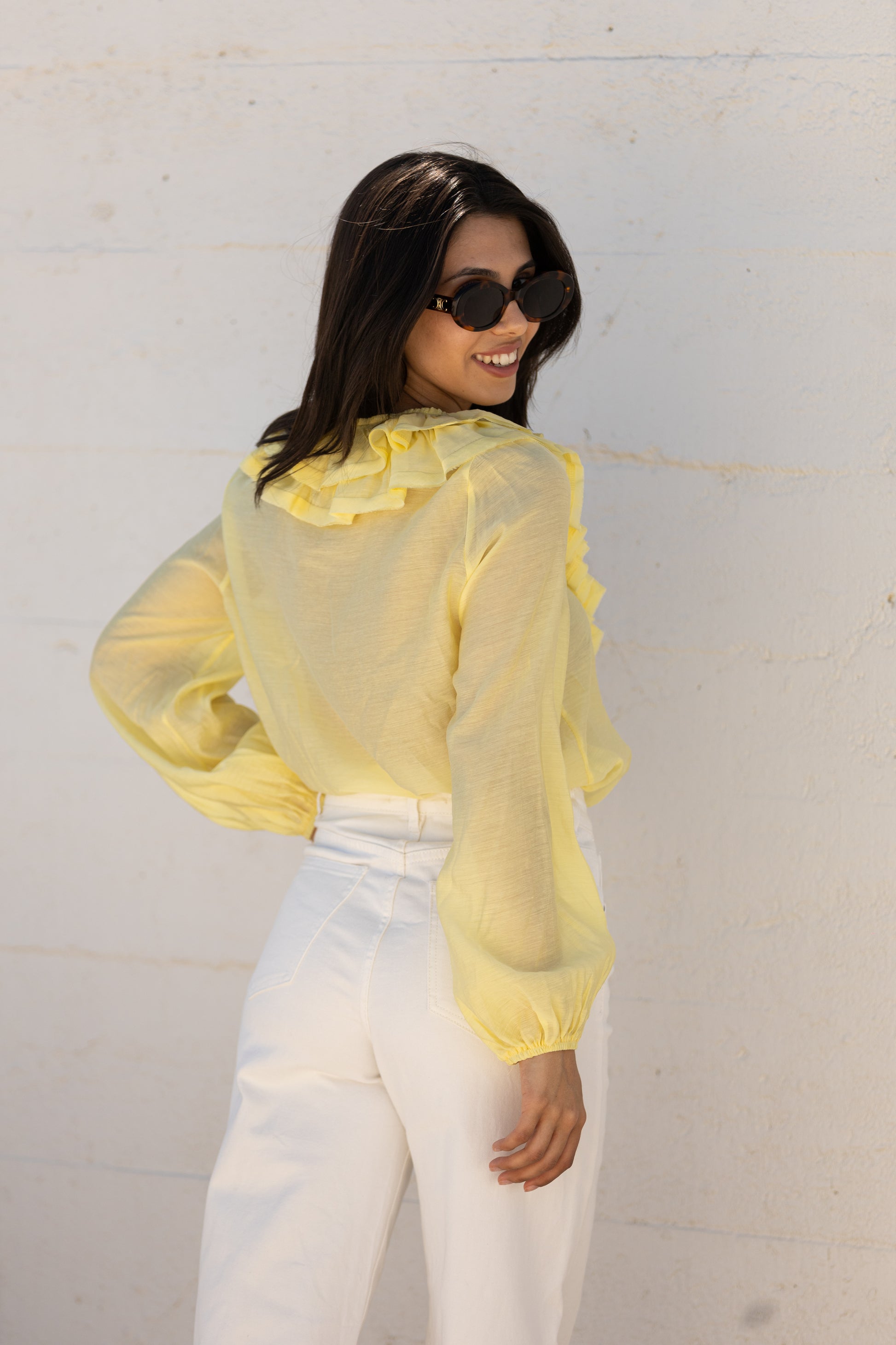 Amarelo