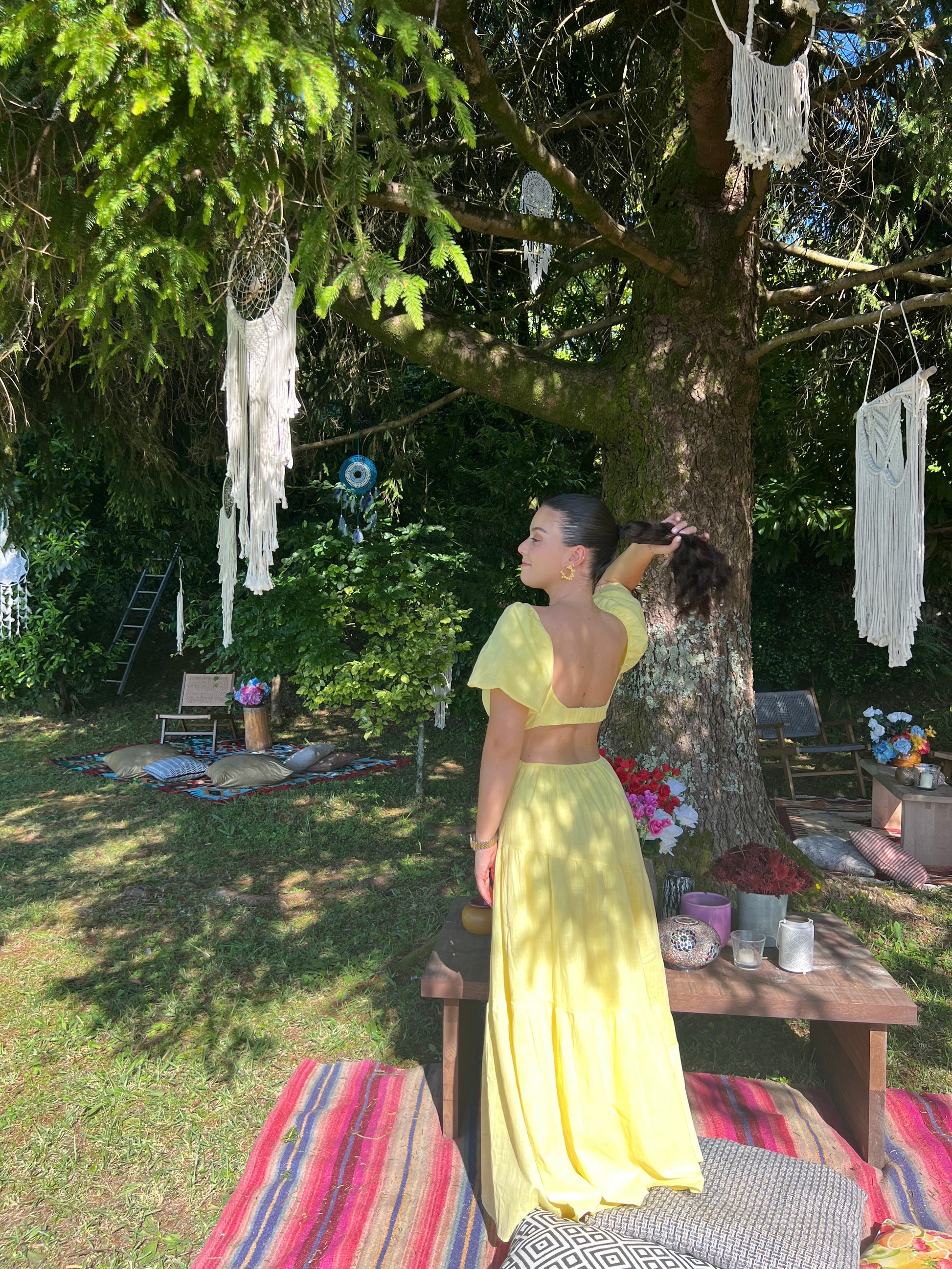 Amarelo