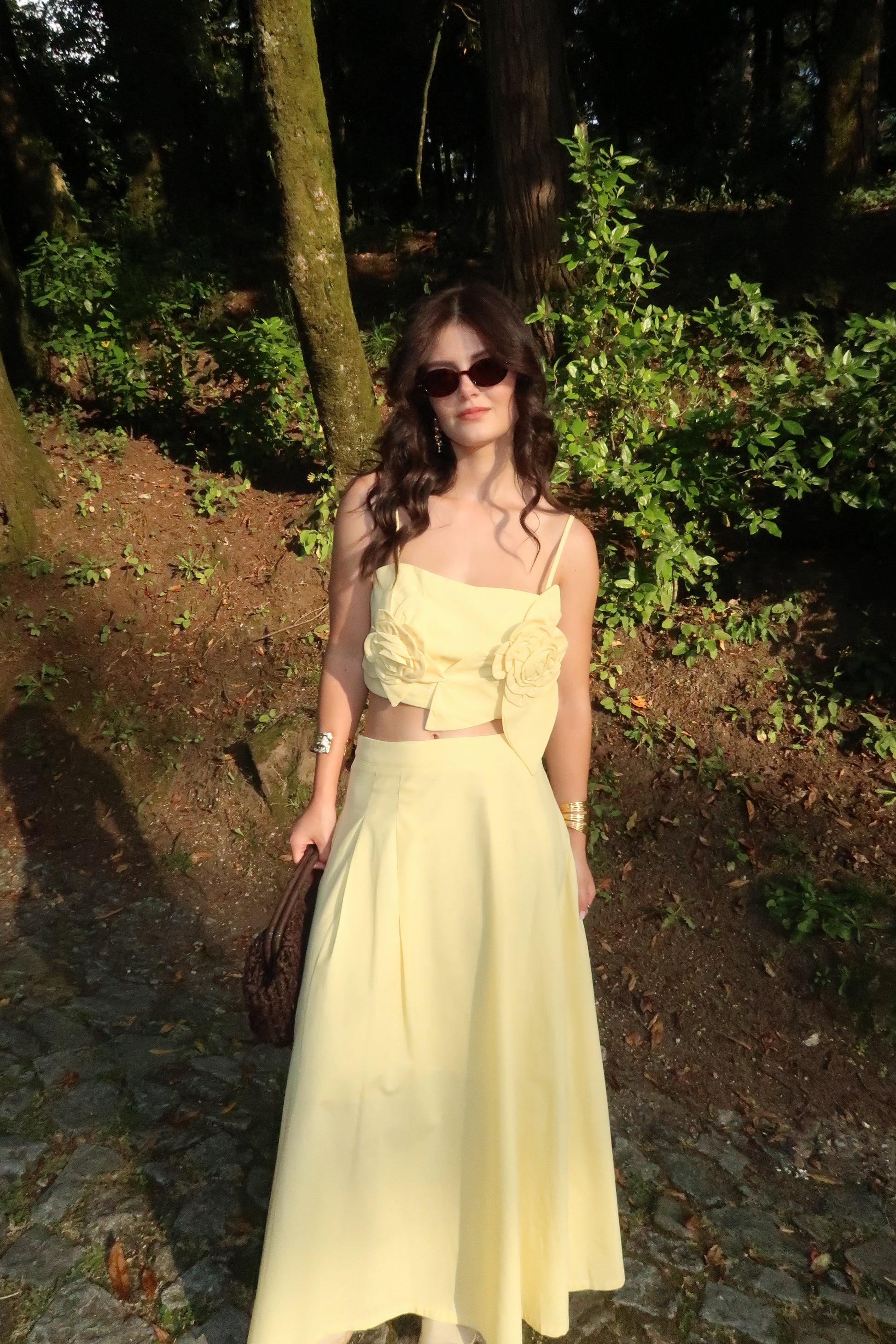 Amarelo