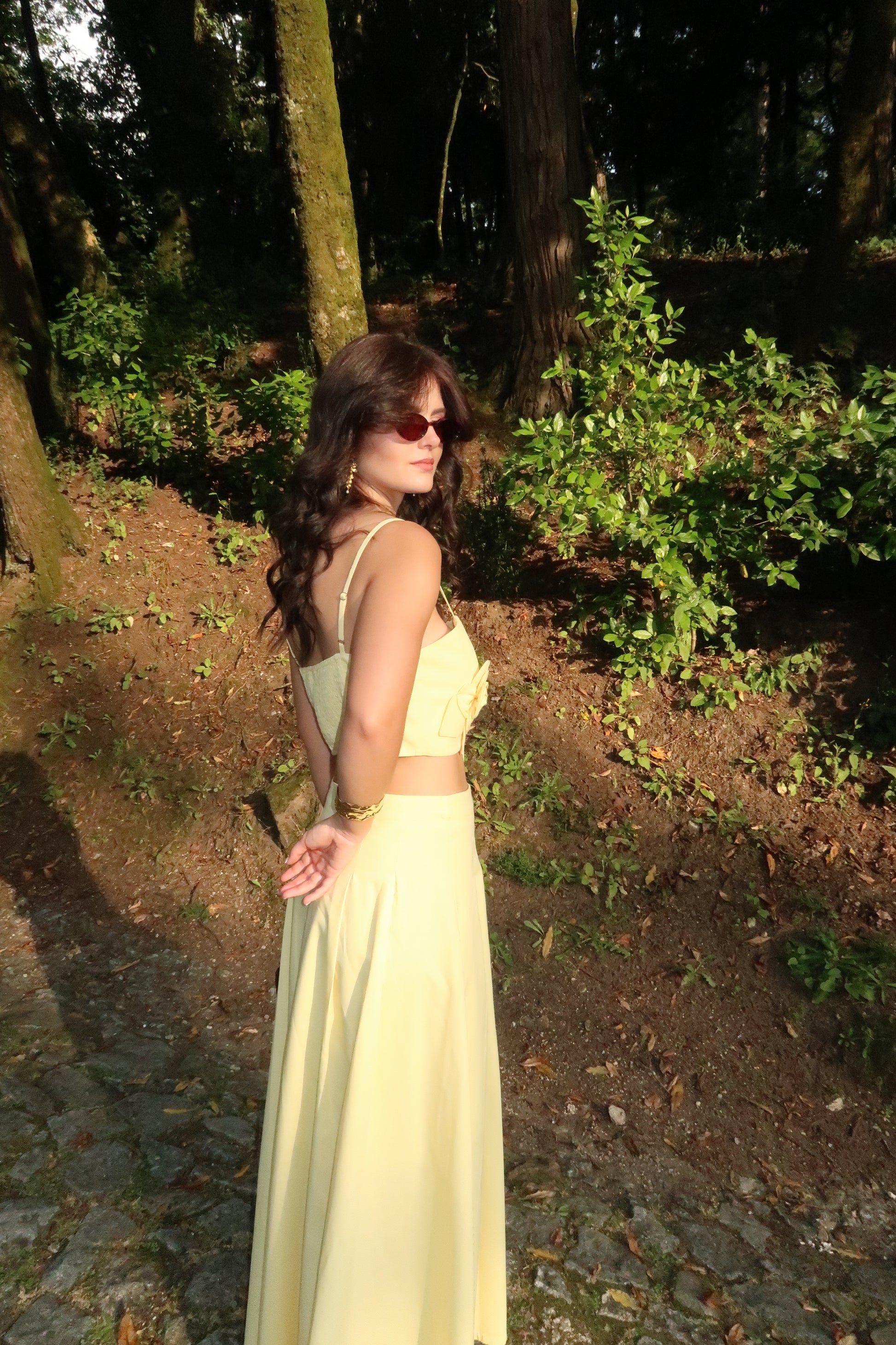 Amarelo