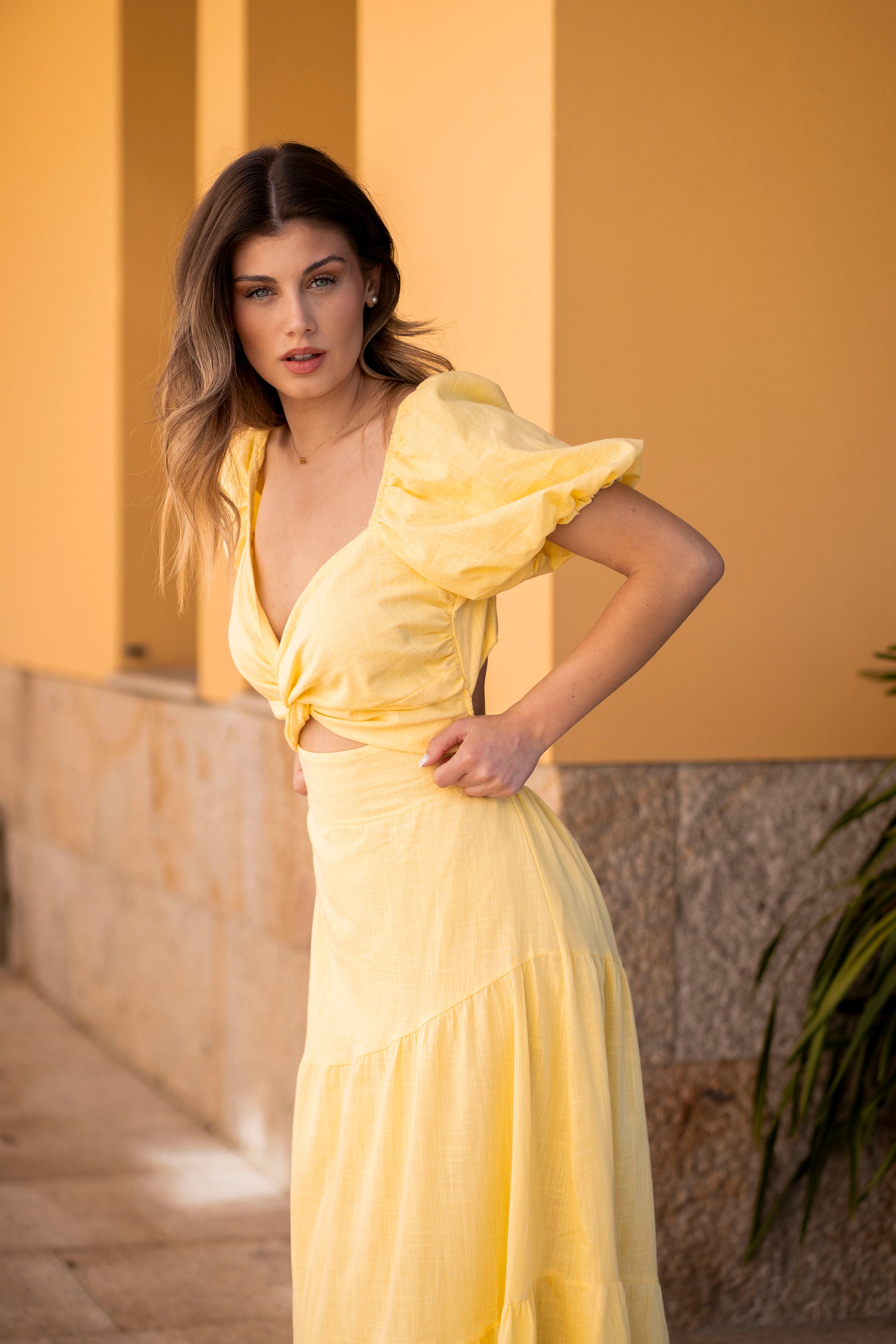 Amarelo