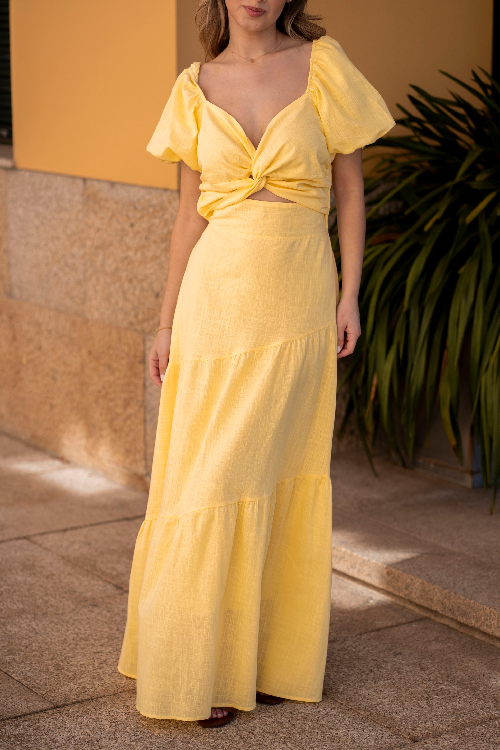 Amarelo